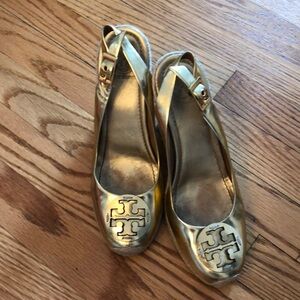 Tory Burch gold espadrille wedges Sz 8.5